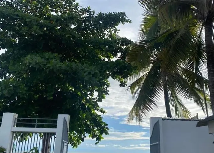Casa Anaya Vacation Beachfront Toledo